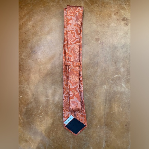 Calibrate 100% Silk Orange Patterned Tie - Picture 3 of 5